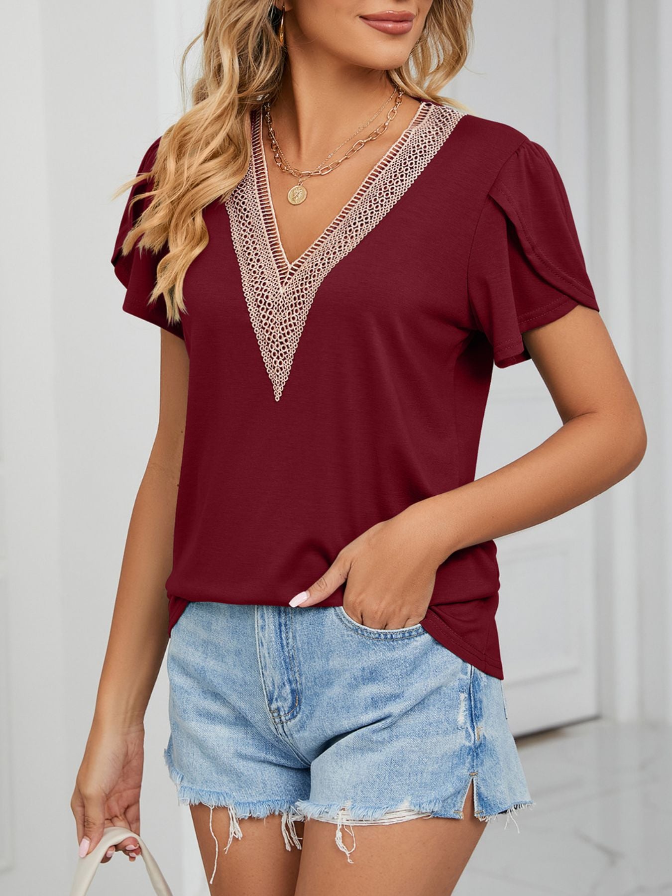 adcf0d9a-fd45-48b4-94a1-6a60a891b3ea-Max